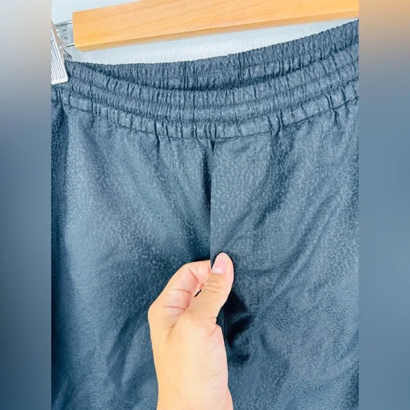 Lululemon Lab Series Terra Cosmos Fall 23 Jacquard Leopard Print Black Trousers - Picture 5 of 14